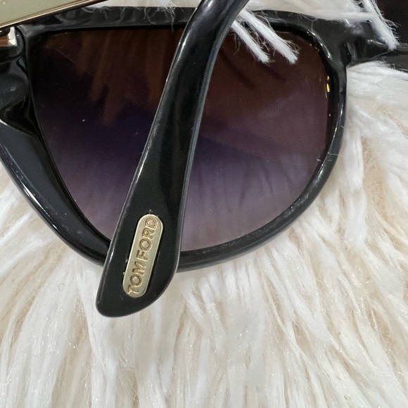 Tom Ford ‘Reveka’ Sunglasses in Havana - Picture 5 of 10